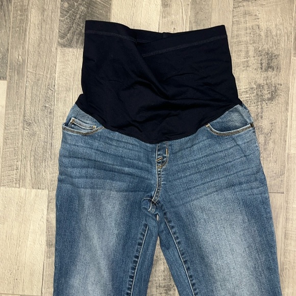 Liz Lange - Picture 2 of 5